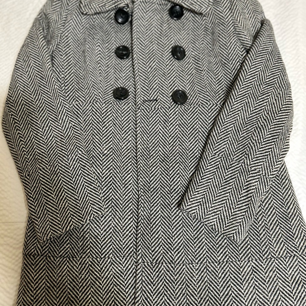 Guess Black and White Herringbone Sweater